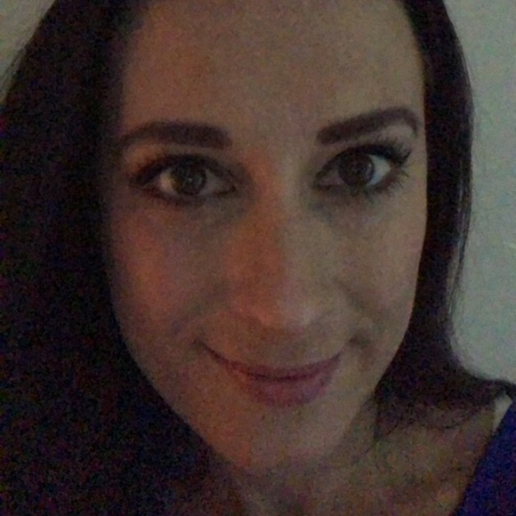 Meet your Posher, Vicki - Picture 5 of 6